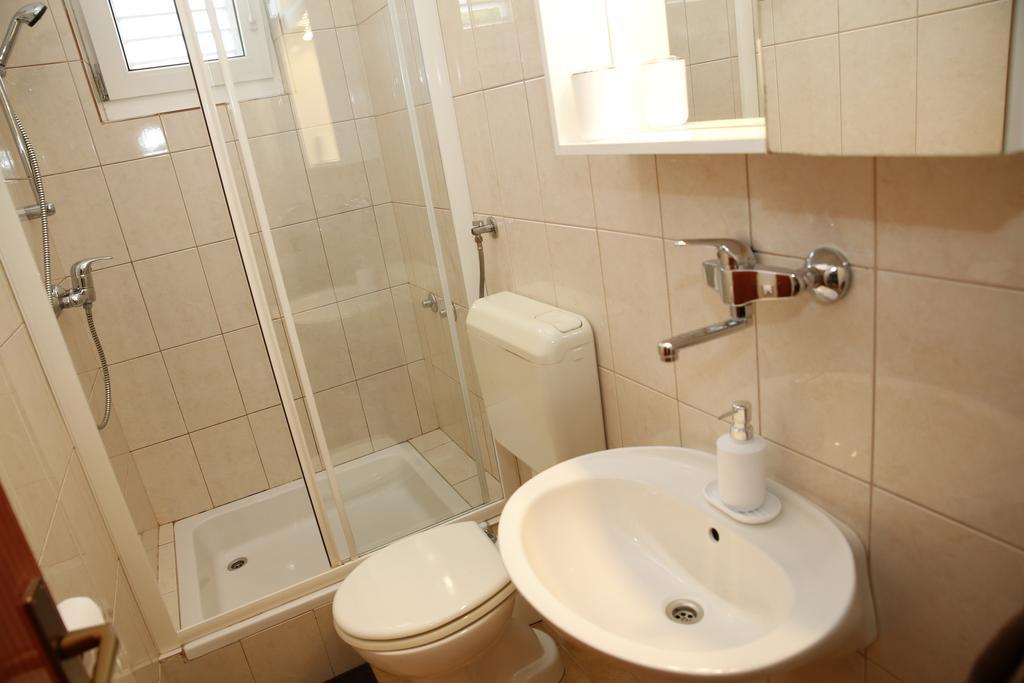 Apartmani Sprljan โวดีเซ ภายนอก รูปภาพ