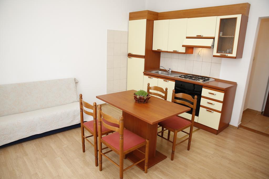 Apartmani Sprljan โวดีเซ ภายนอก รูปภาพ