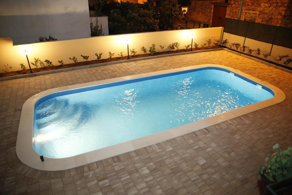 Apartmani Sprljan โวดีเซ ภายนอก รูปภาพ